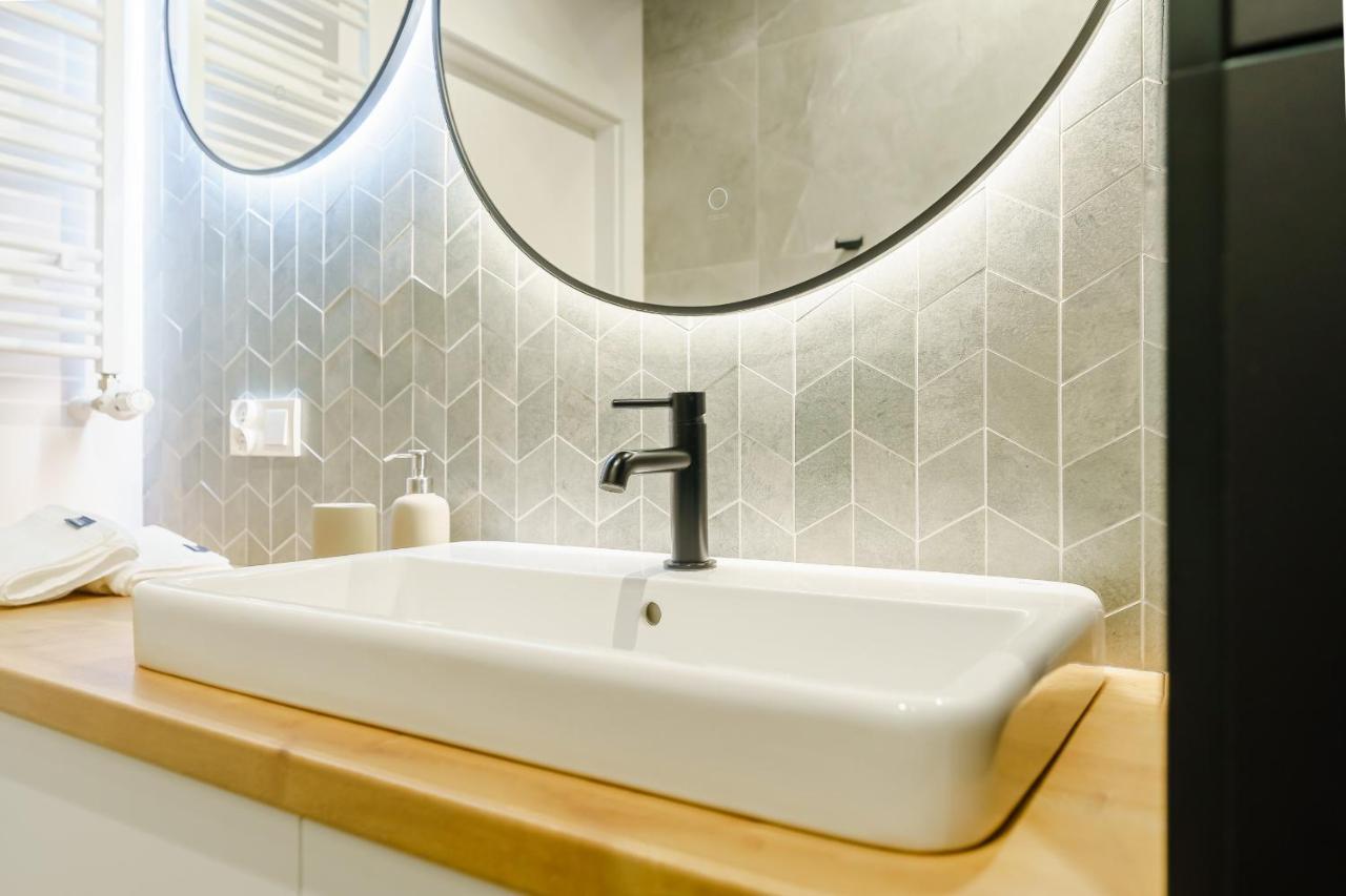 Apartamenty Lighthouse - Sauna & Fitness & Jacuzzi - Baltic Marina Residence Kolobrzeg Bagian luar foto